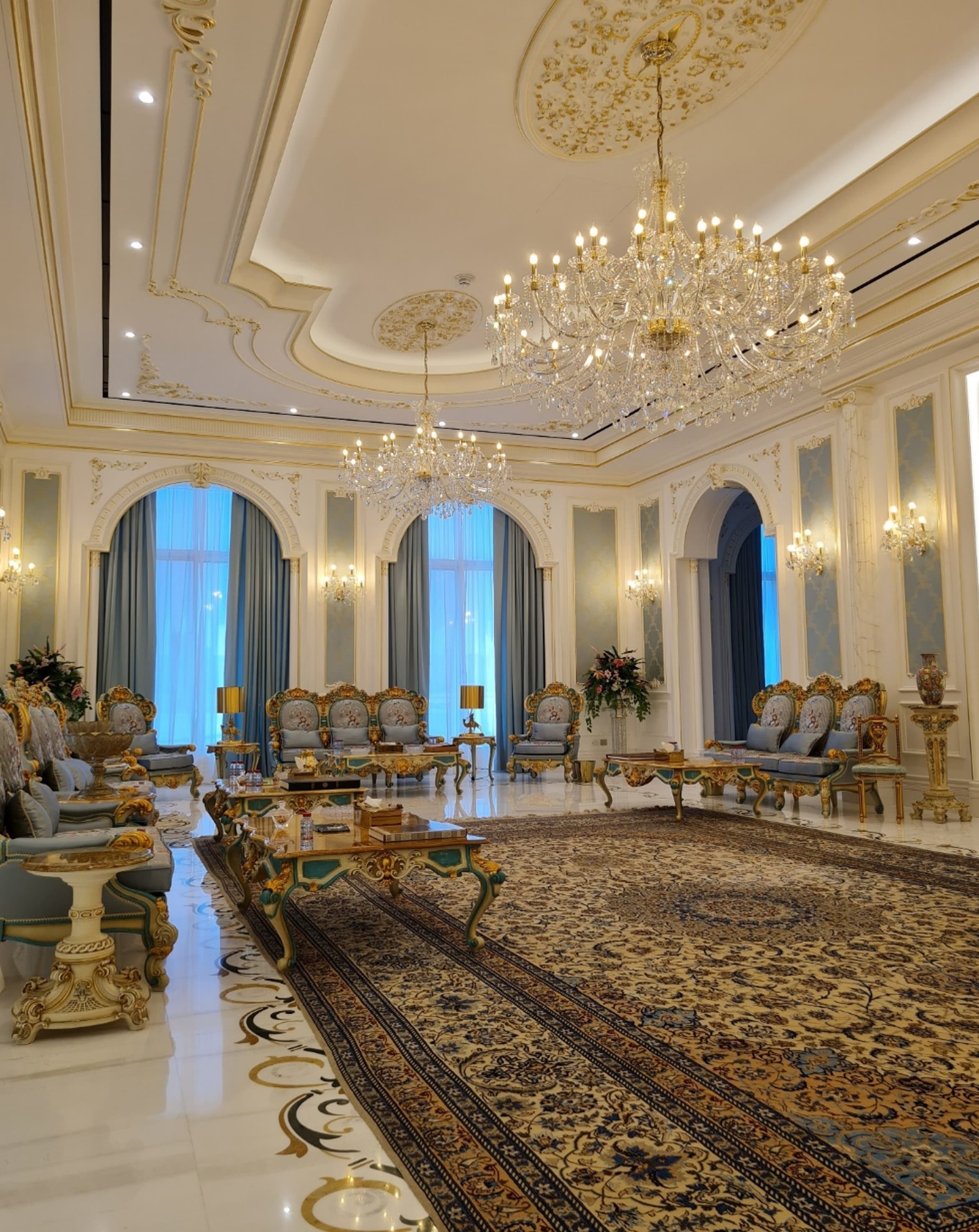 PRIVATE PALACE gallery view 2