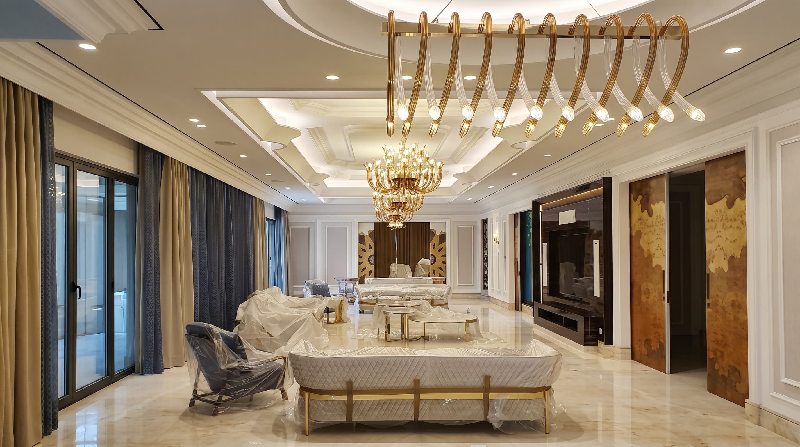 LUXURY VILLA