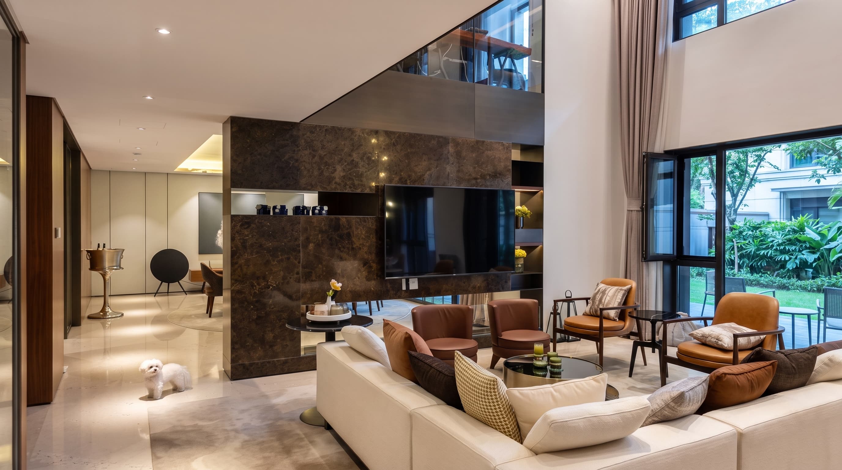 5 BED VILLA 