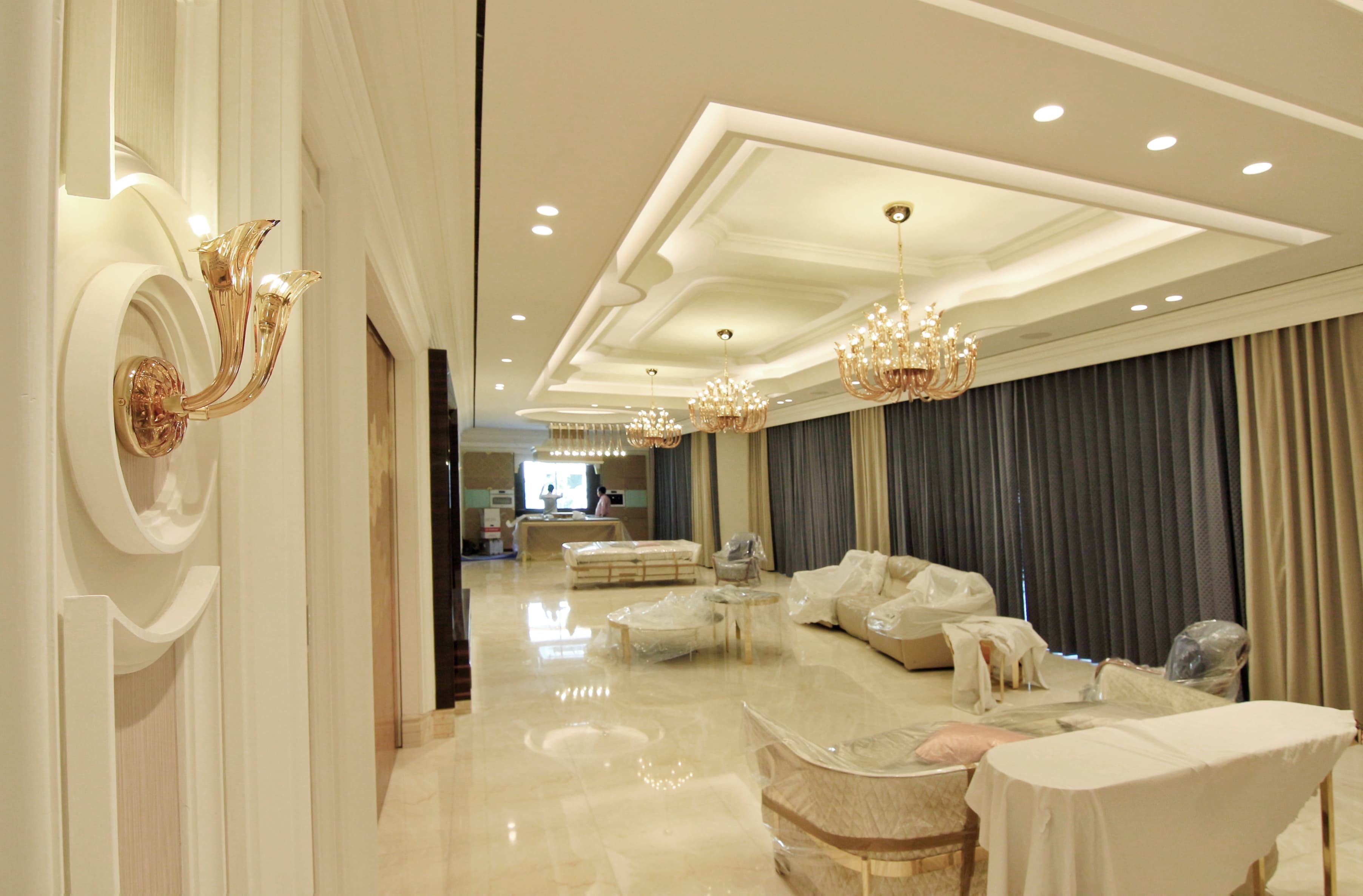 LUXURY VILLA gallery view 1