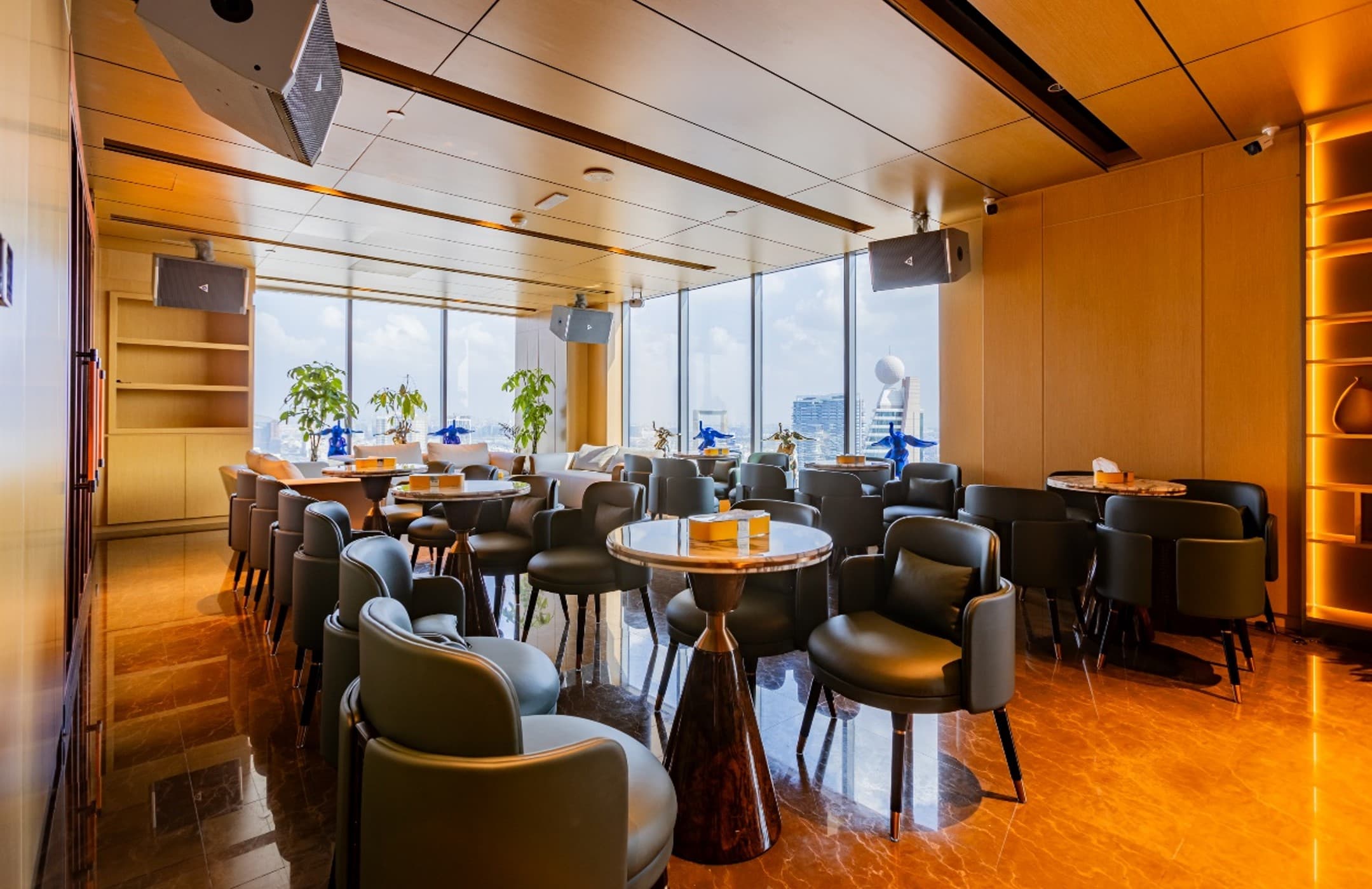 H HOTEL - AMETHYST CLUB gallery view 9